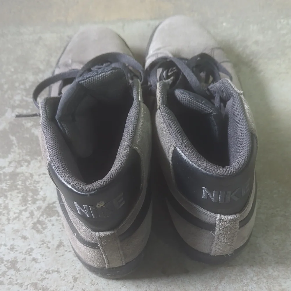 Nike Black and Gray High-Top Sneakers - Picture 2 of 2